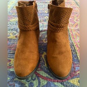 Qupid Rust Suede Ankle Booties